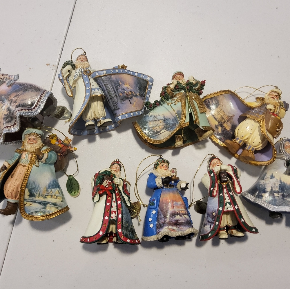 Thomas Kinkade Santa collection
